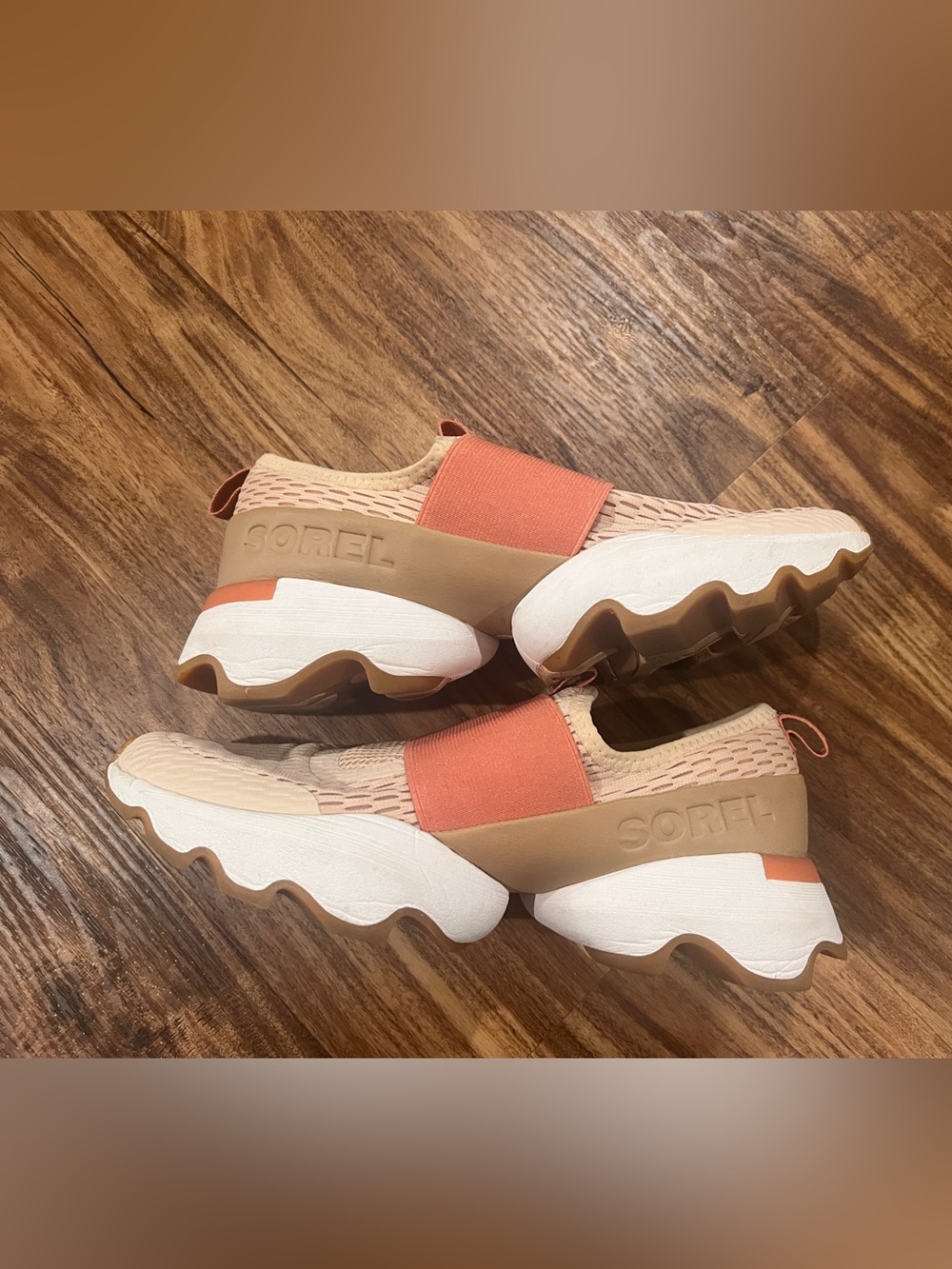 Sorel Kinetic Impact Strap Sneaker Slip On Peach Tan